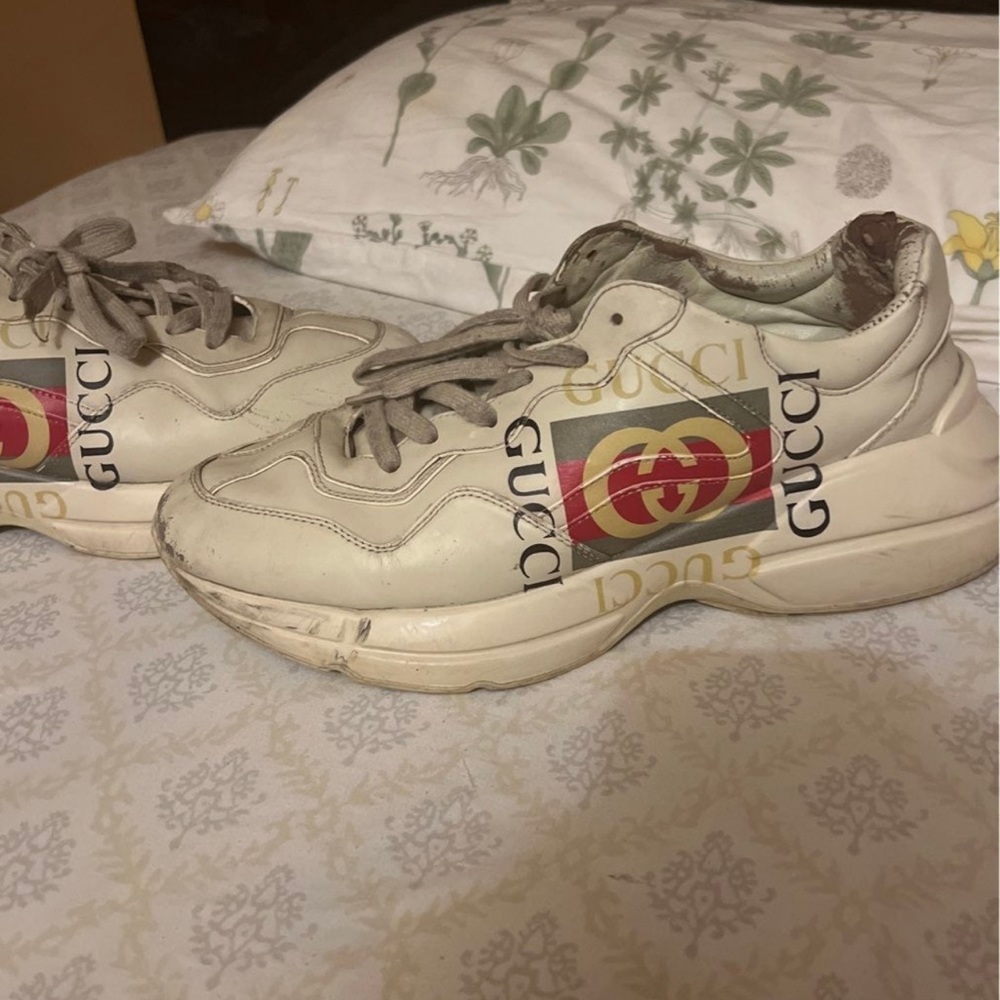 Gucci shoes